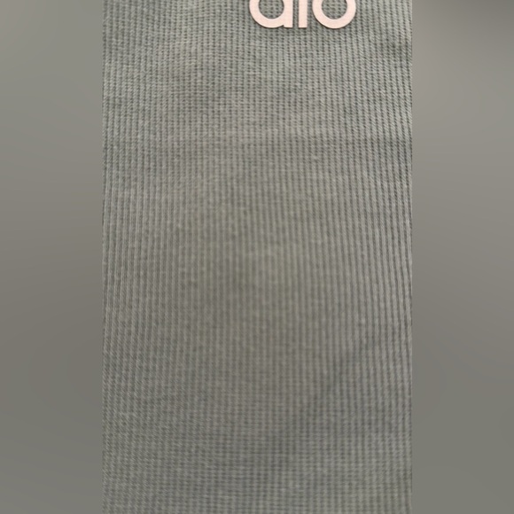 ALO Yoga Aspire Tank - Picture 5 of 6